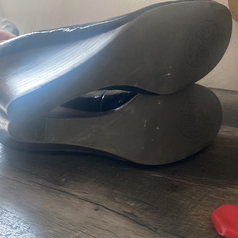 COPY - Tory Burch Caroline Black Patent Leather Wood Wedge 9.5-10 - Picture 7 of 13